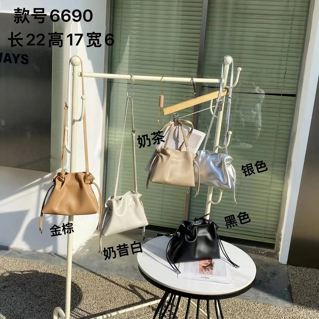 Genuine Leather Mini Bucket Bag Women Crossbody Shoulder Bag Small Handbag Simple Urban Style