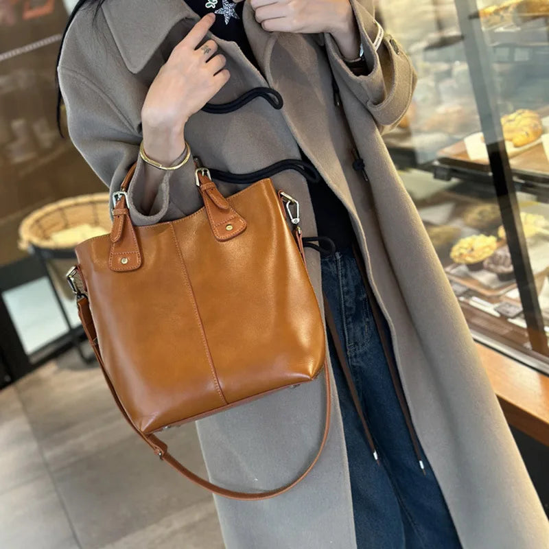 2025 New Fashion Vintage Large Handbag Women Soft Leather Bucket Bag Shoulder Crossbody Tote Spring Summer