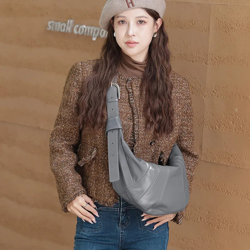 Saddle Bag Women's Fashion Handbag Genuine Leather Shoulder Bag Patent Leather Pleated Large Capacity Crossbody Bag