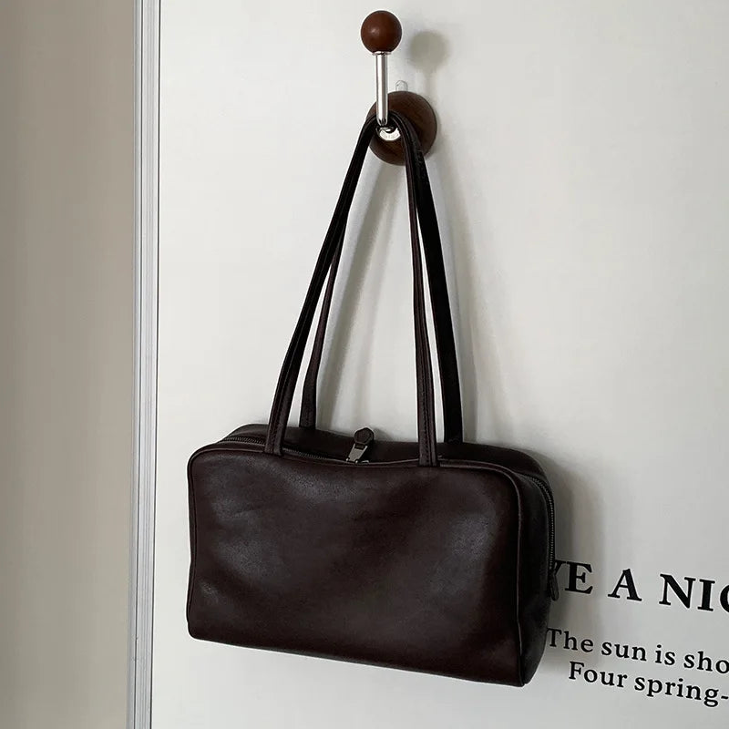 Minimal Vegetable-Tanned Leather Large Capacity Bowling Bag Women Genuine Leather Tote Shoulder Bag 2025 New Boston Bag