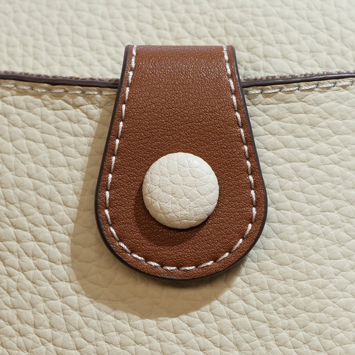 Fashion Mini Bag Women's Shoulder Crossbody Bag Genuine Leather Shell Bag 2025 New Niche Design Coin Purse