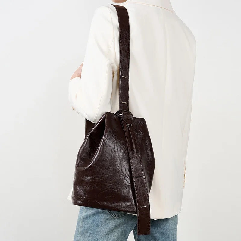 2025 New Soft Genuine Leather Pleated Bucket Bag for Women Autumn Winter Casual Tote Handbag