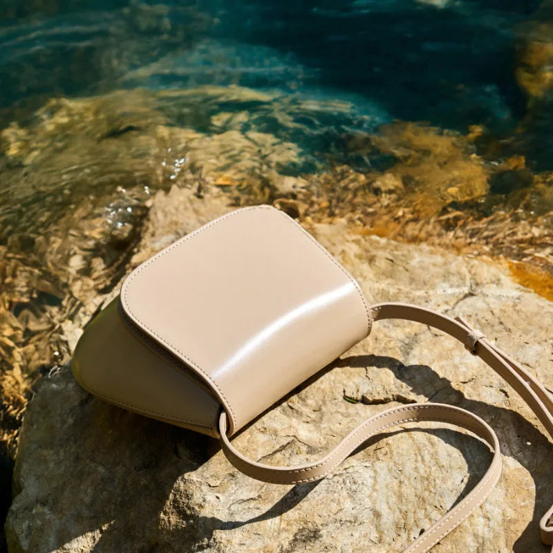 Women's Genuine Leather Chestnut Saddle Bag Retro Fashion Shoulder Crossbody Bag High Quality Trendy Design