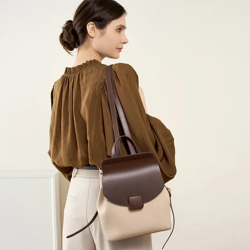 2025 New Women's Small Leather Backpack Travel Lightweight Large Capacity Casual College Bag