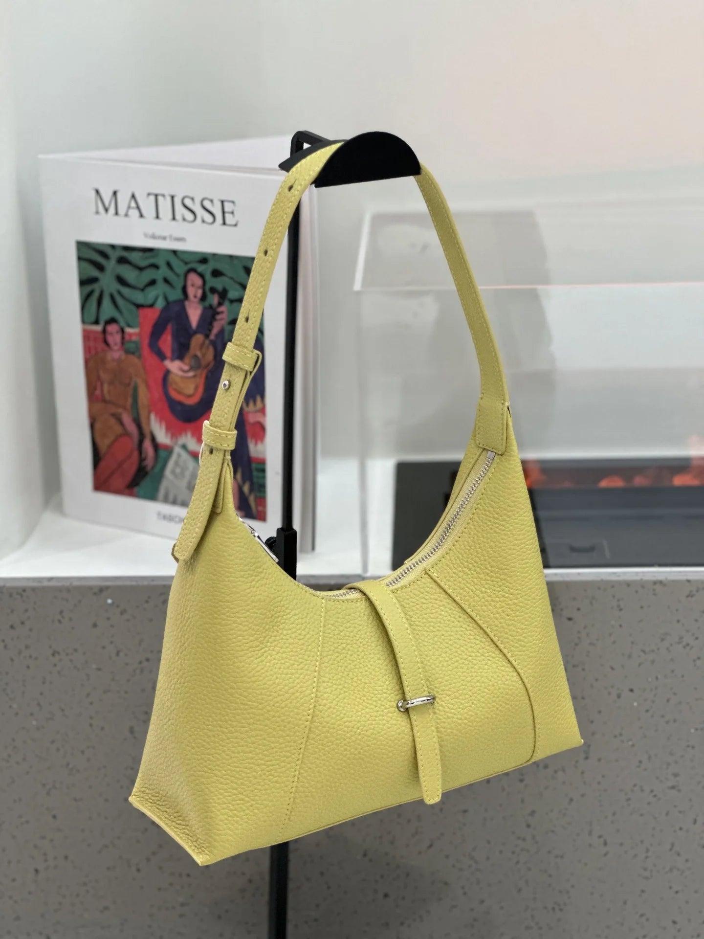 2025 New Fashion Women Leather Crossbody Underarm Bag Small Designer Handbag Large Capacity Tote