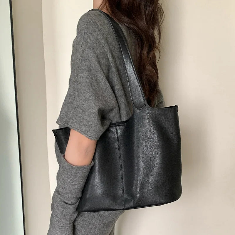 Vintage Leather Tote Bag 2025 New Soft Cowhide Shoulder Bag Casual Work Hobo Handbag for Women