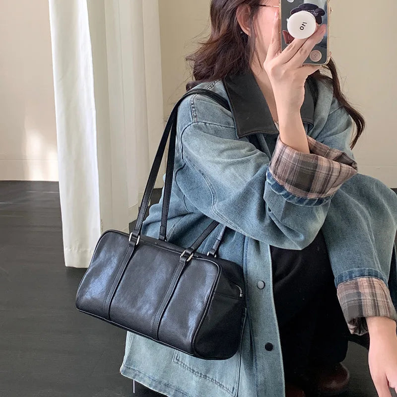 2025 New Leather Boston Bag Women Large Capacity Bowling Shoulder Handbag Minimalist Style