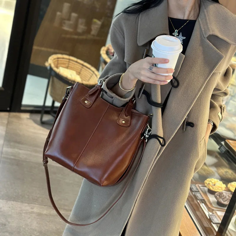 2025 New Fashion Vintage Large Handbag Women Soft Leather Bucket Bag Shoulder Crossbody Tote Spring Summer