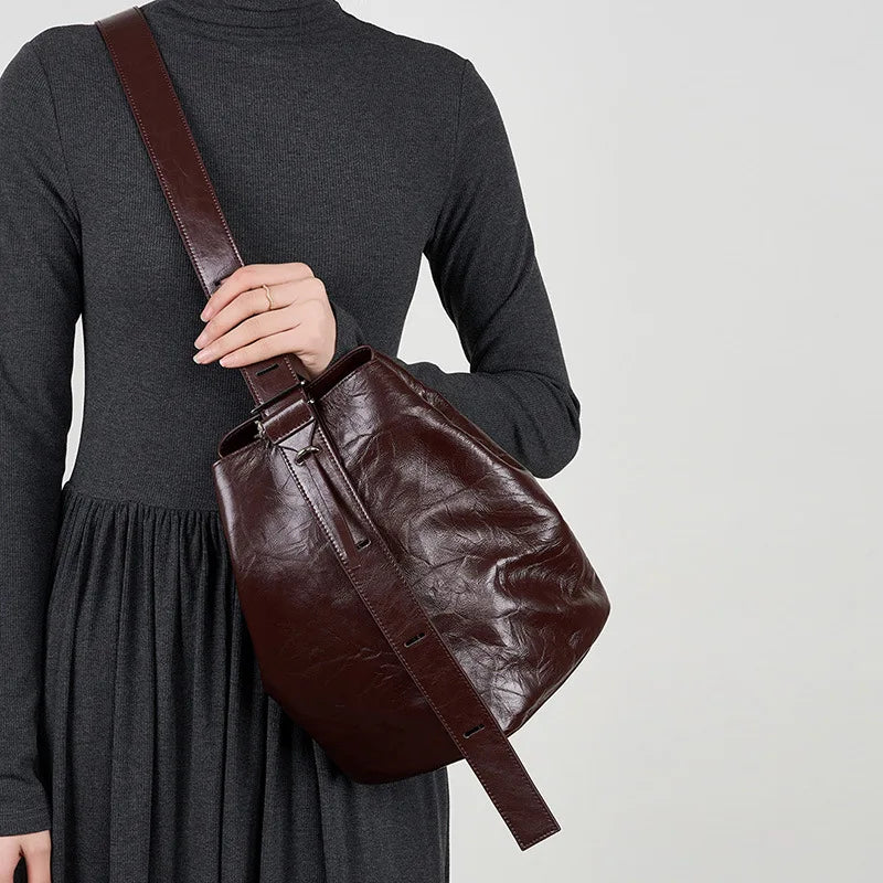 2025 New Soft Genuine Leather Pleated Bucket Bag for Women Autumn Winter Casual Tote Handbag