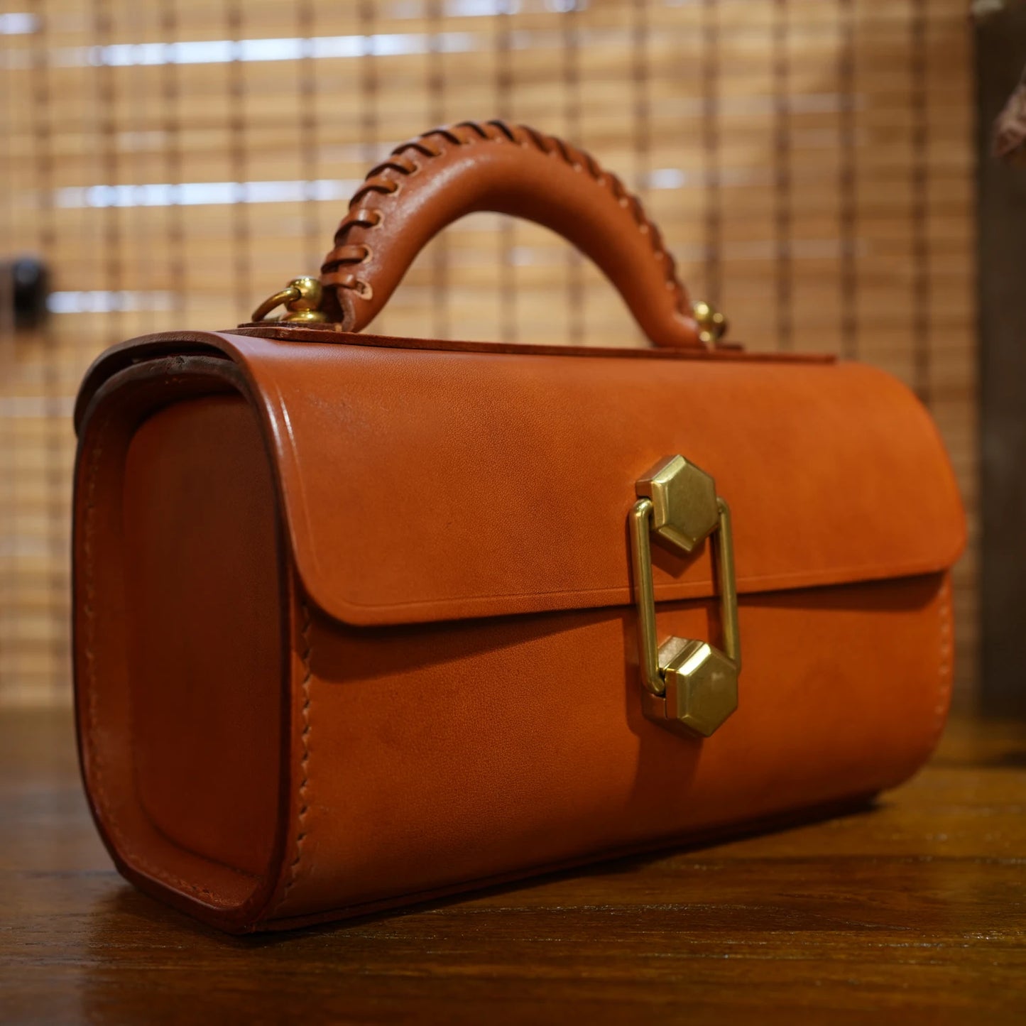 Cowhide Leather Crossbody Bag Women's Vintage Top-Handle Bags Genuine Leather Shoulder Bag Flap Versatile Purse for Commuting