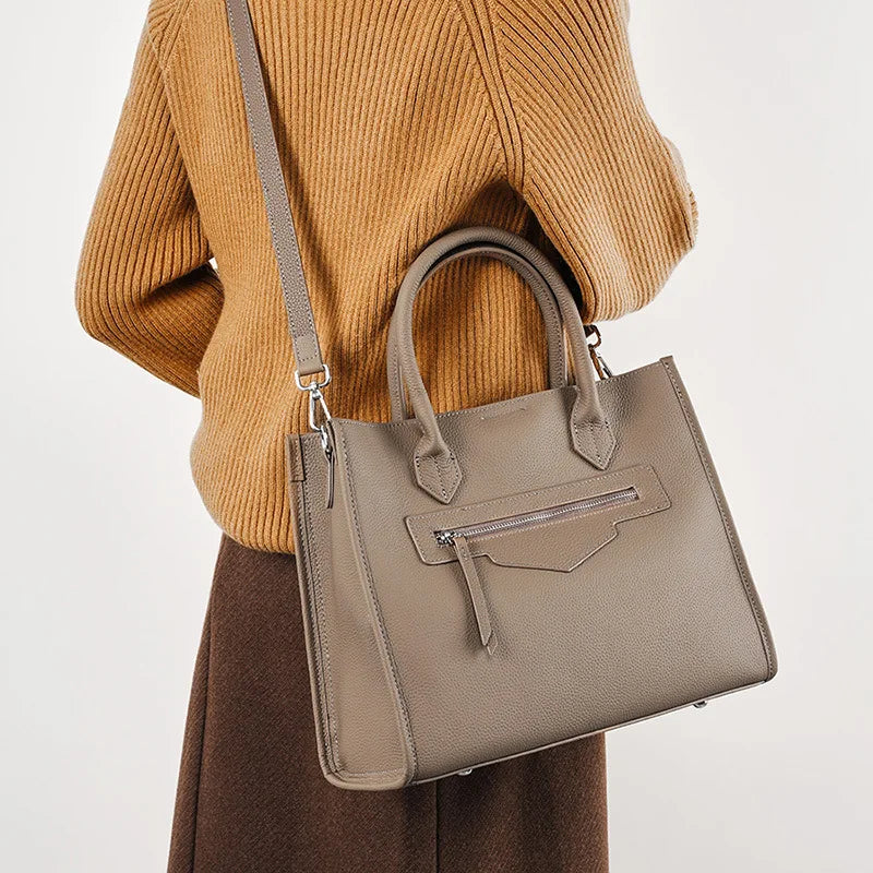 Large Capacity Genuine Leather Tote Bag for Women Handbag Elegant Designer Shoulder Bag for Work Laptop and Daily Use