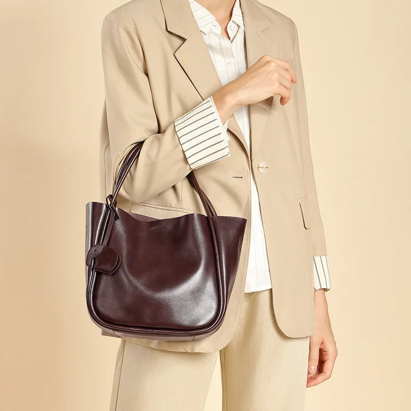 Leather Bucket Tote Shoulder Crossbody Bag 2025 New Fashion Elegant Large Capacity Handbag 