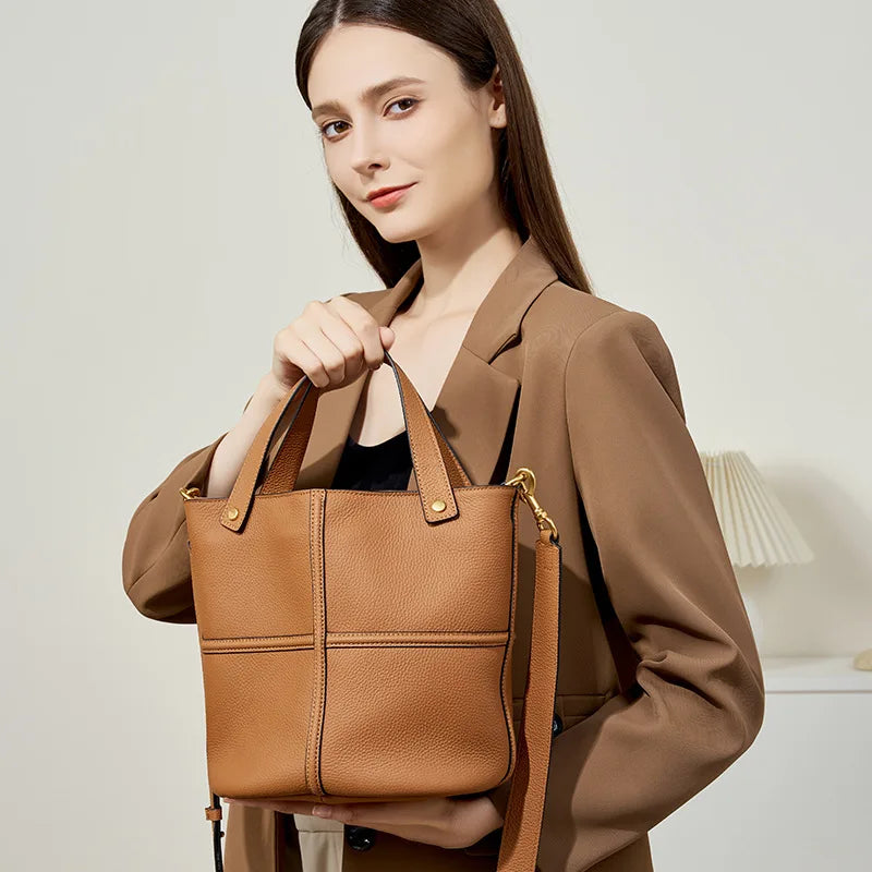 2024 Early Autumn Genuine Leather Bucket Bag Large Capacity Elegant Shoulder Crossbody Bag for Commuting