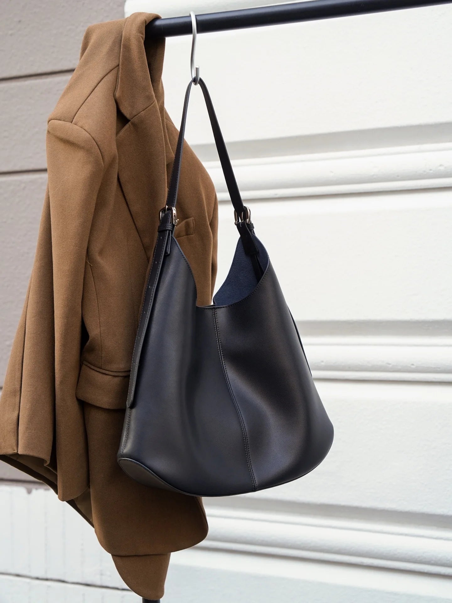 Large Capacity Leather Bucket Tote Bag New Korean Style Shoulder Handbag Soft Genuine Leather Bag for Women