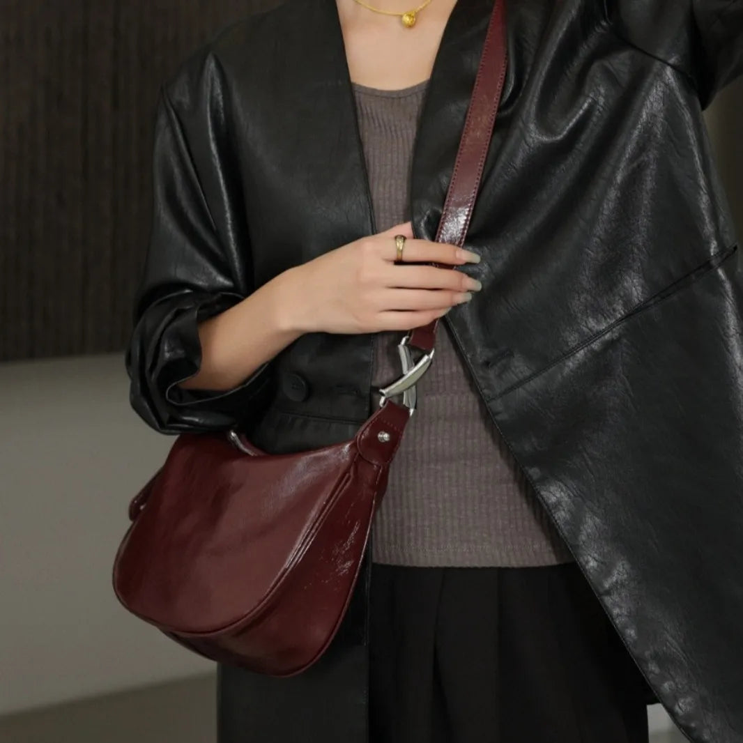 2025 New Fashion Genuine Leather Women Bag Korean Style Solid Color Buckle Shoulder Crossbody Oil Wax Pillow Bag