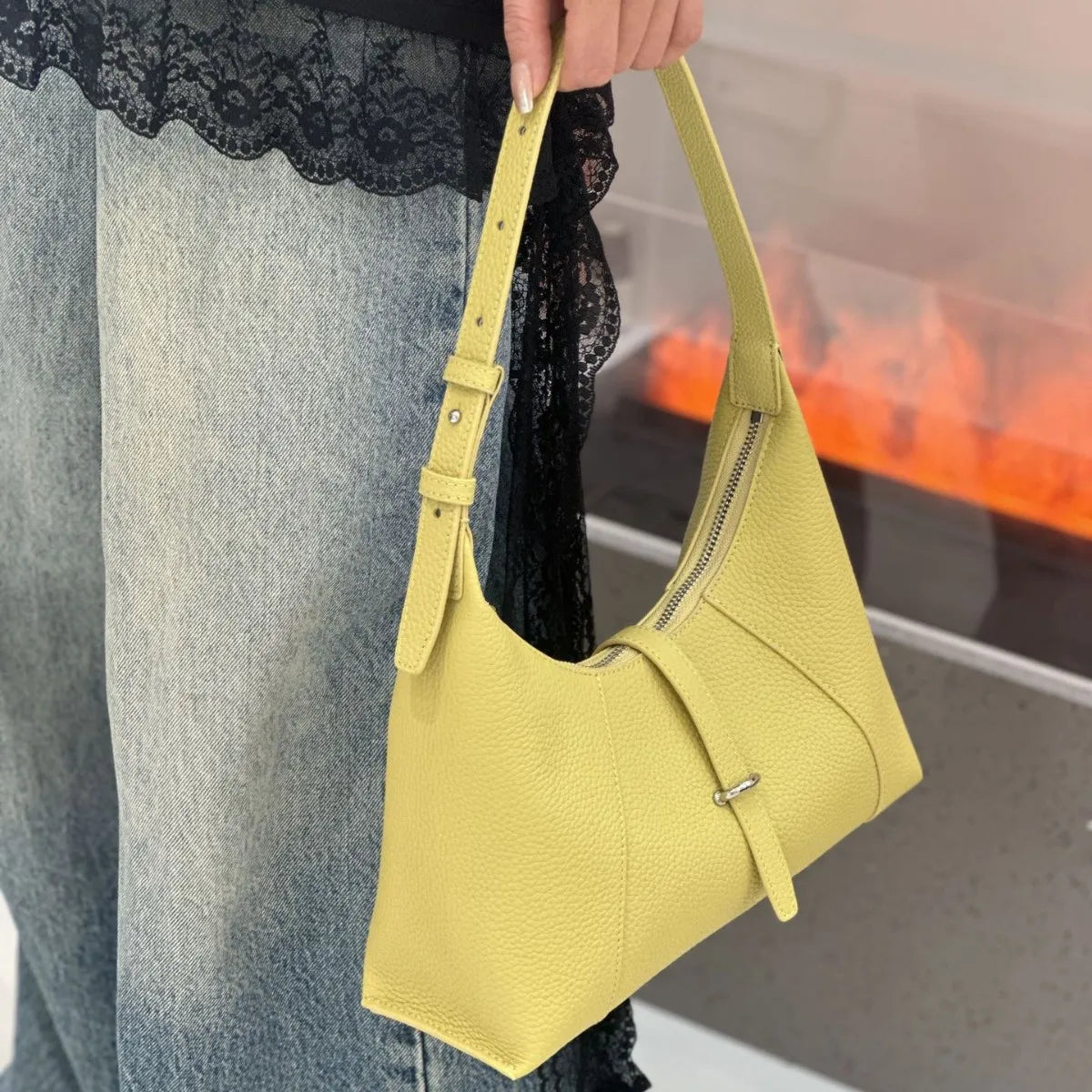 2025 New Fashion Women Leather Crossbody Underarm Bag Small Designer Handbag Large Capacity Tote