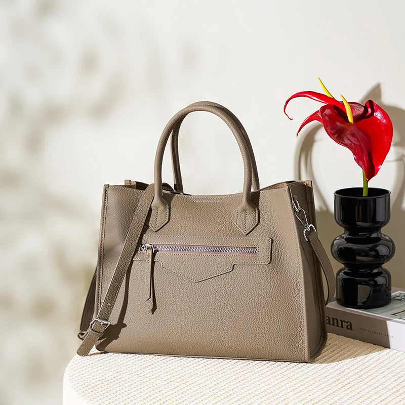 Large Capacity Genuine Leather Tote Bag for Women Handbag Elegant Designer Shoulder Bag for Work Laptop and Daily Use