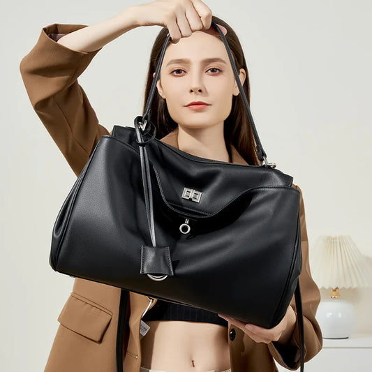 2025 New Large Capacity Smooth Calf Leather Shoulder Handbag with Lock Commuter Underarm Tote Bag