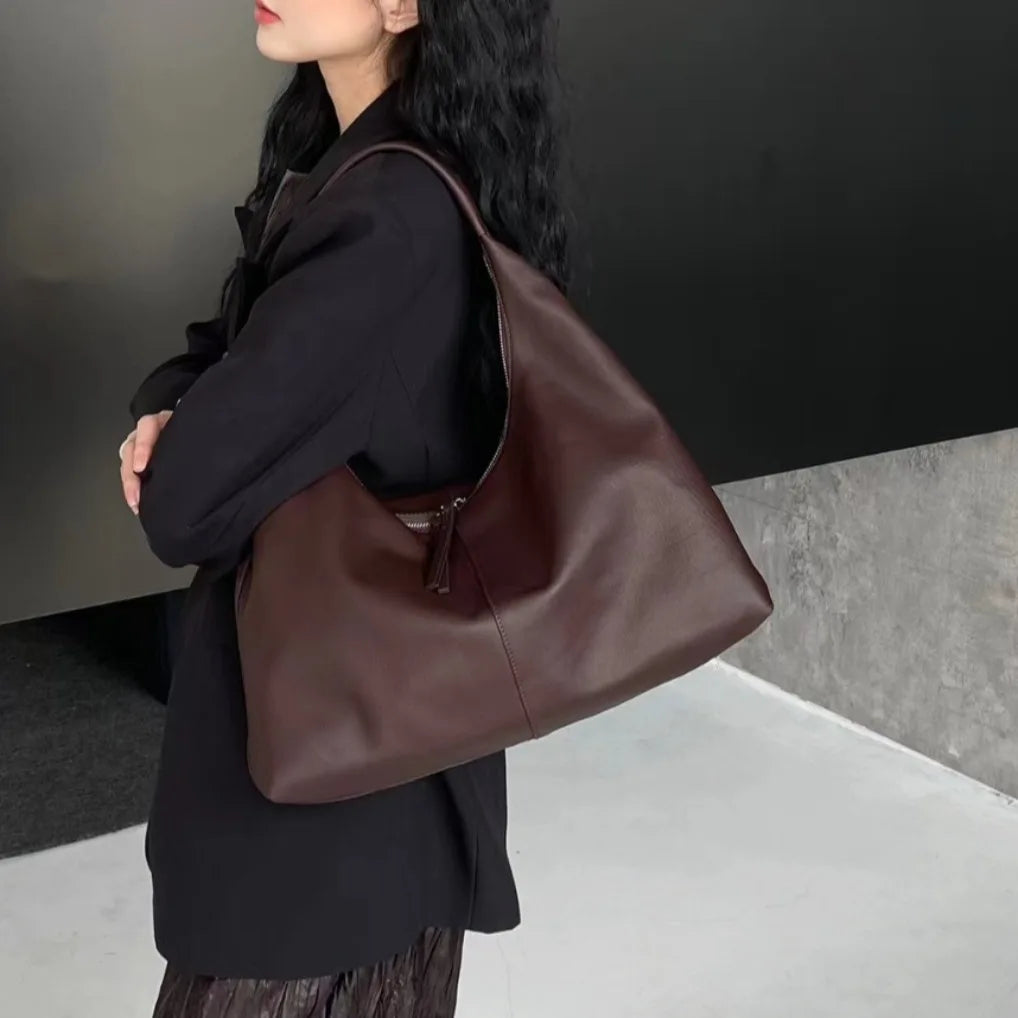 Minimalist 2025 Large Capacity Premium Leather Shoulder Bag Women Work Commuter Versatile Underarm Bag