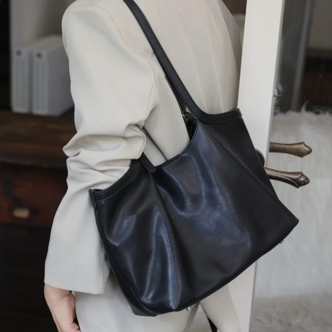 2025 Autumn Minimalist Leather Tote Bag Shoulder Handbag Large Capacity Women Underarm Carry Cowhide