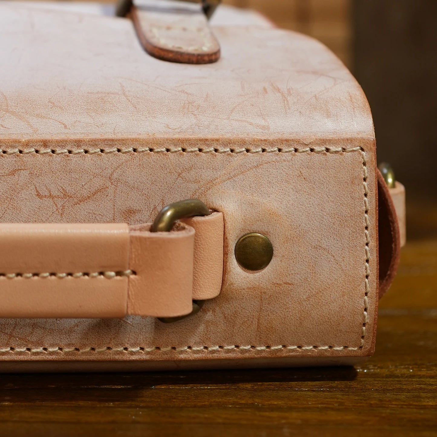 Genuine Leather Handbag Women's Top-Handle Bags Distressed Messenger Bag Ladies Crossbody Shoulder Bag Vintage Cover Hasp 