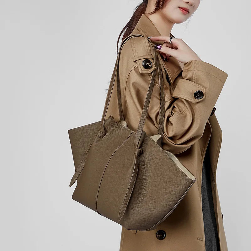 Genuine Leather Large Capacity Tote Bag Fashion Women Shoulder Handbag Versatile Commuter Wing Bag