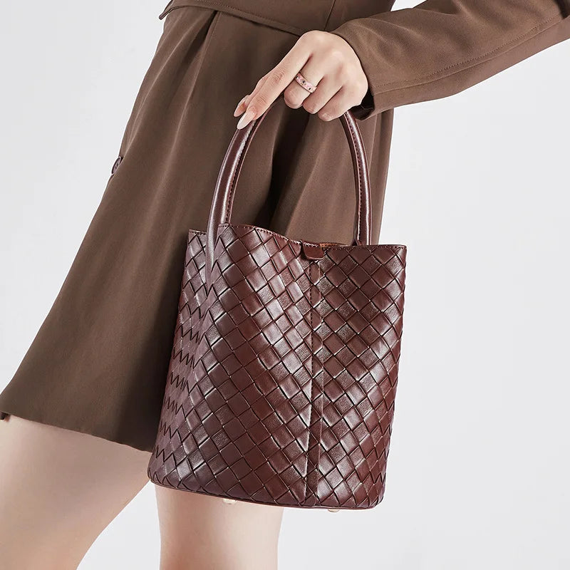 Women Genuine Leather Handbag 2025 New Woven Bucket Bag Shoulder Crossbody Tote Elegant Fashion Purse